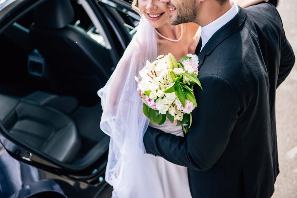 Top 4 Reasons to Hire a Wedding Limo Service in Minneapolis